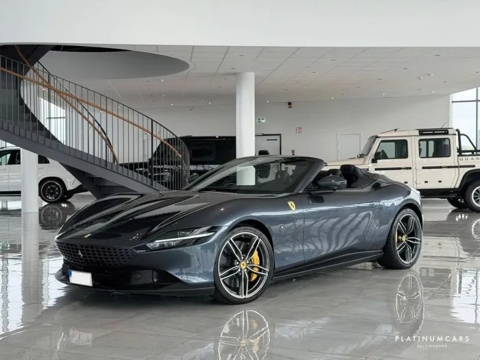 Ferrari Roma Spider V8 620hp / BluRoma
