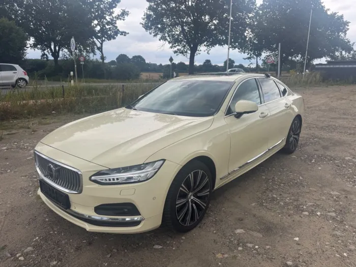Volvo S90 B5 D AWD Vollaustattung*Navi.Kamera*Schiebed