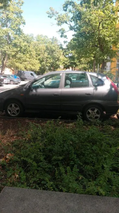 Nissan nissan almera tino 2006 Baujahr