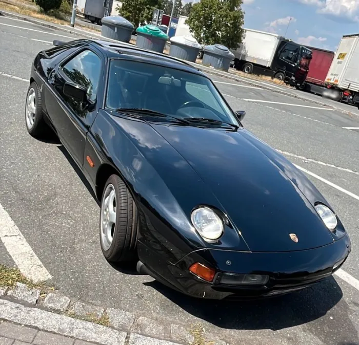 Porsche 928 S4 Oldtimer