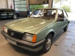 Opel Ascona C Luxus 3 Türen / Automatik