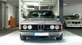 BMW 323i im Traumzustand
