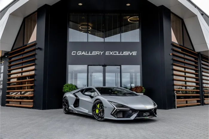 Lamborghini Revuelto 6.5 V12 - Alcantara - Carbon - Passenge