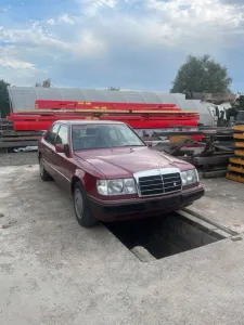 Mercedes-Benz Mercedes W124 260E