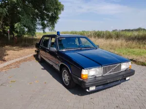 Volvo 760 GLE halblang DDR Regierungsfahrzeug