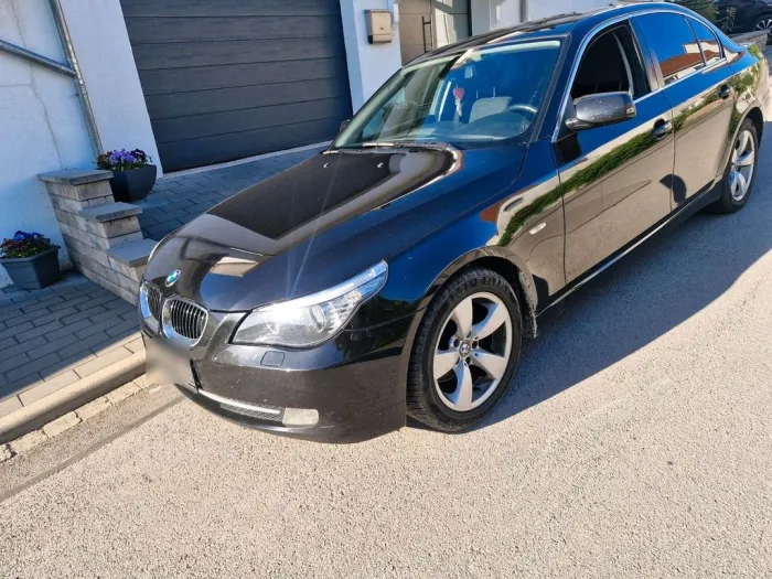 BMW bmw e60 523i