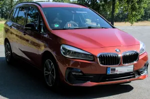 BMW 218i Gran Tourer Sport Line AHK LED Nav Business