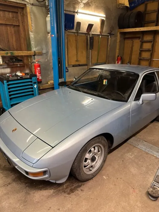Porsche 924