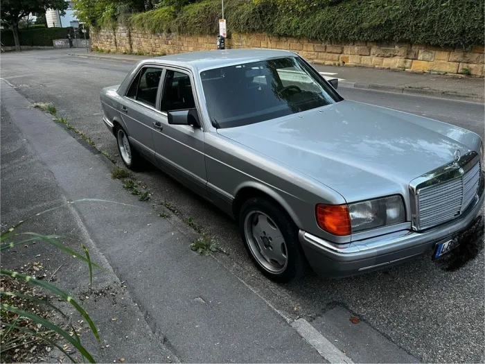 Mercedes-Benz Mercedes W126 s260