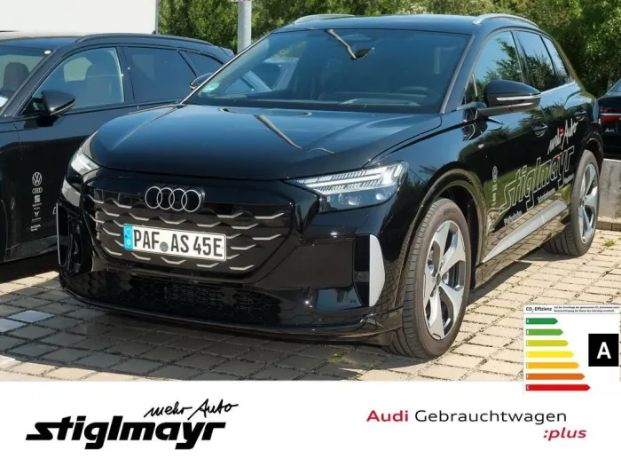 Audi Q4 e-tron performance AHK+HEAD UP+TECH PLUS+20`