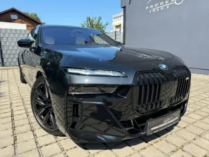 BMW M760e xDrive Full Options *IN STOCK*