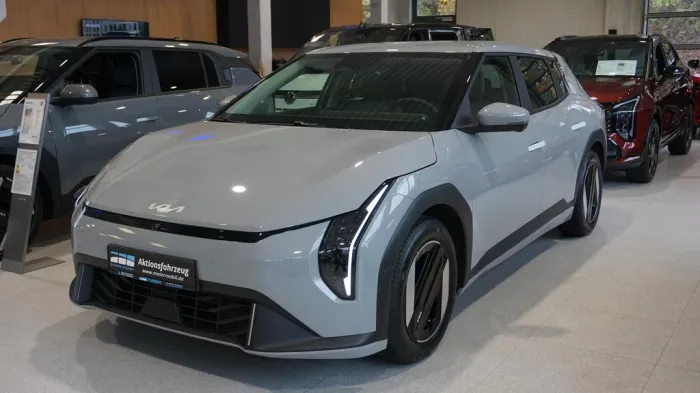 Kia EV4 81,4 kWh EARTH *LED*KAMERA*NAVI*