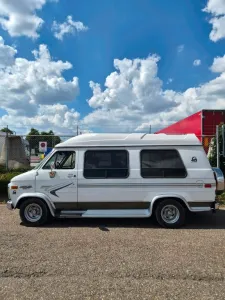 Chevrolet G20 Chevy Van 5.7 V8/ 1. Hand /