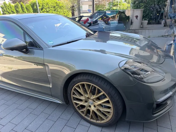 Porsche Panamera 4 -e Hybrid 