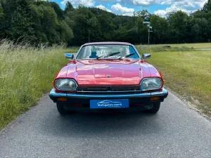 Jaguar XJS V12 H.E. Coupé - schöne Farbkombi