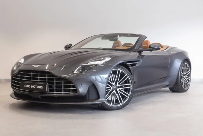 Aston Martin DB12 VOLANTE