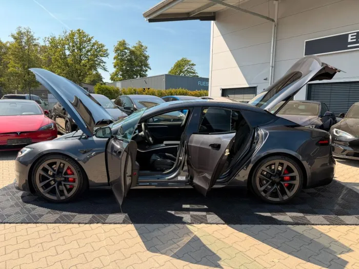 Tesla MODEL S PLAID - PLAID SEATS - STEALTH GREY - 21'