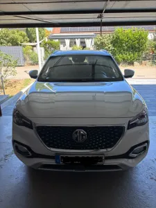 MG EHS 1.5 T Luxury Auto Luxury
