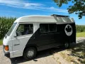 Mercedes-Benz MB 100