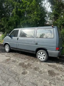 Volkswagen T4 Caravelle