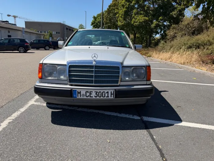 Mercedes-Benz CE 300