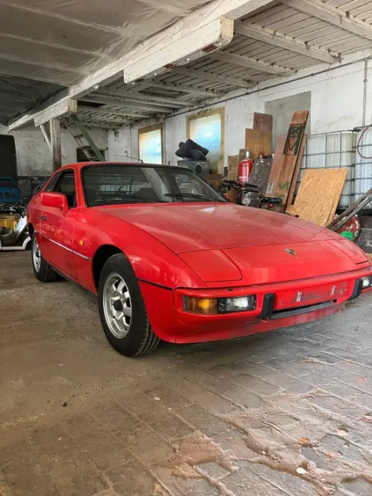 Porsche 924