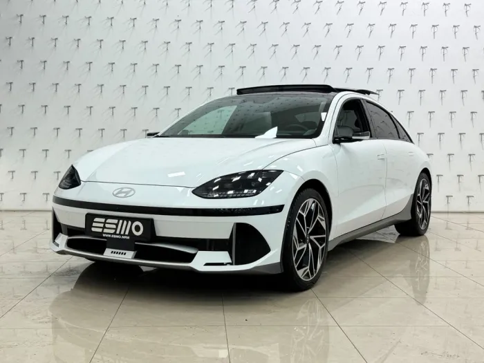 Hyundai IONIQ 6 77,4kWh 325ps 4WD Uniq 360°K/Pano/DIGI
