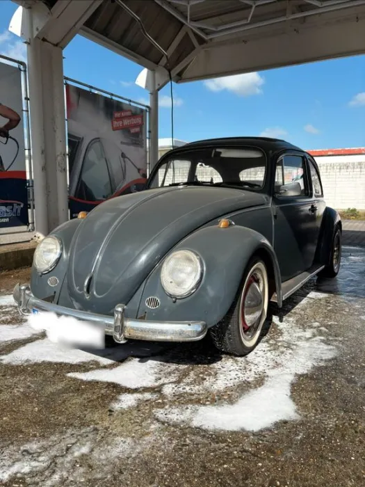 Volkswagen VW Käfer mit Faltdach