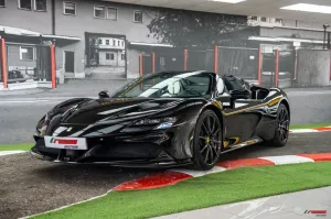 Ferrari SF90 spider *OPEN-AIR HYBRID IN STEALTH MODE*