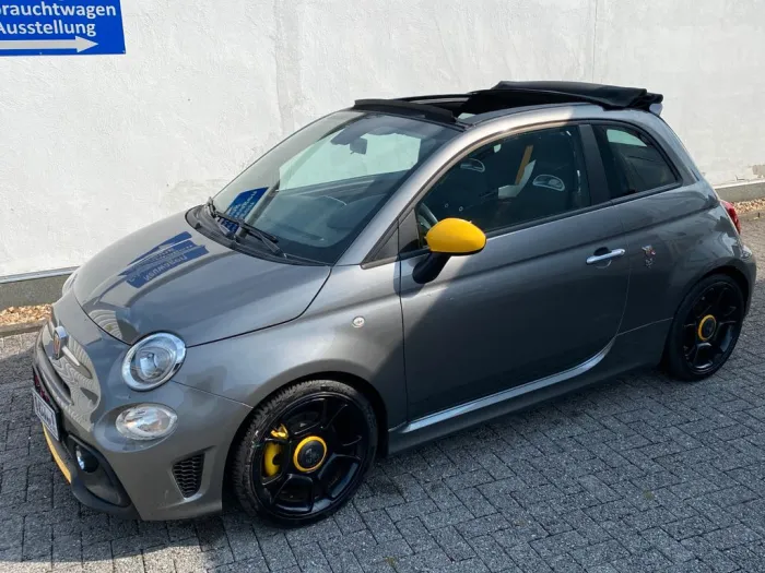Abarth 595C 1.4 T-Jet 16V 595C Pista