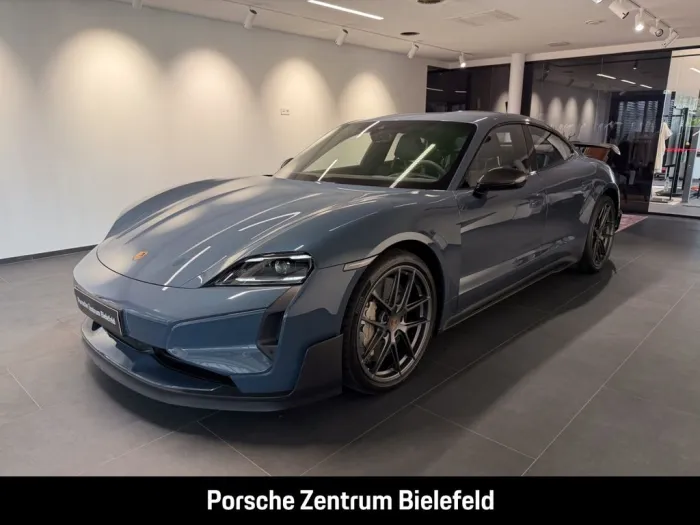 Porsche Taycan Turbo GT mit Weissach-Paket BOSE 899 km