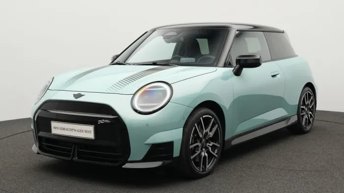 MINI John Cooper Works Trim