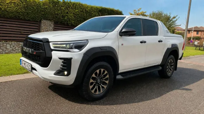 Toyota Hilux 2.8 D-4D 4X4 DOUBLE GR SPORT