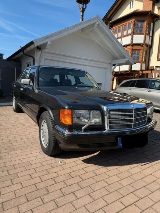 Mercedes-Benz 560 SEL W126