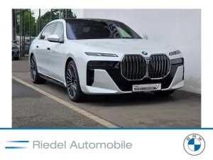 BMW 740d xDrive M Sportpaket*Standhzg*Pano*DAPro*B&W
