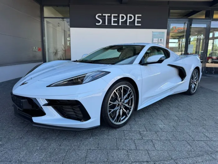 Corvette C8 Stingray Coupe 6,2V8 3LT Europamod. Frontlift