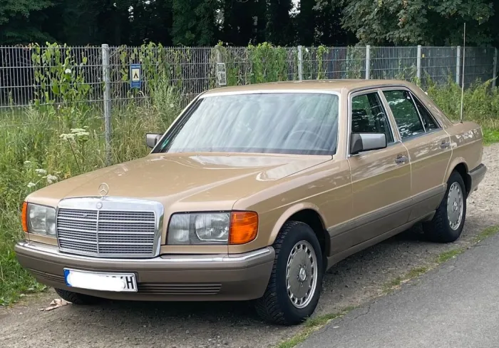 Mercedes-Benz S 260 SE