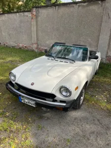 Fiat 124 Spider 2000 C2 Vollleder