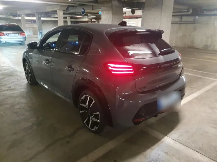 Peugeot 208 GT Linie