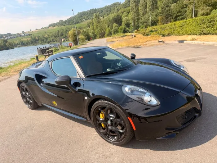 Alfa Romeo 4C