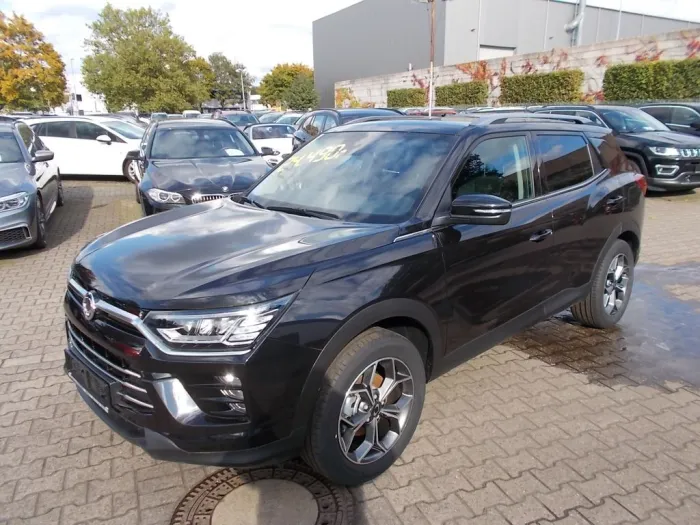 Ssangyong Korando Style 1.5 T, LED Scheinwerfer, Aluf. 18