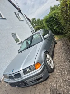 BMW E36 Limousine  323i Umbau 