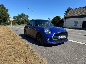 MINI One Blackyard mit Klima, PDC, Sitzheizung