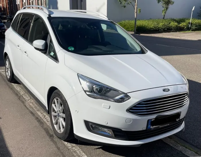 Ford Grand C-Max 1,5 EcoBoost 110kW Titanium Auto...