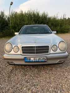 Mercedes-Benz 230 E  Baujahr 1996 (150Ps)