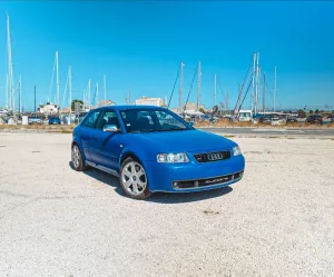 Audi S3 1.8T quattro -