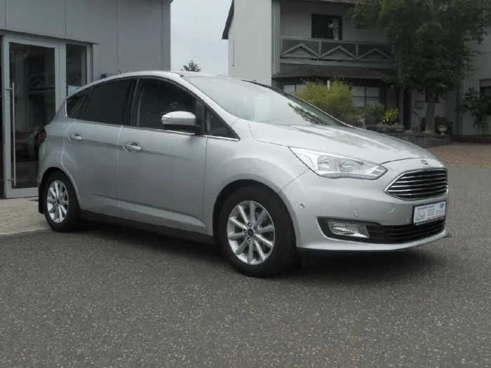 Ford C-MAX Titanium