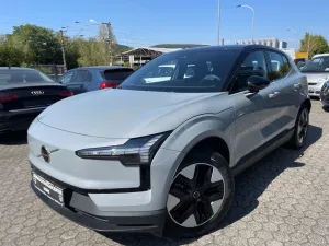 Volvo EX30 Plus 2WD Pure Electric ASSIST/LED/CAM/APPLE