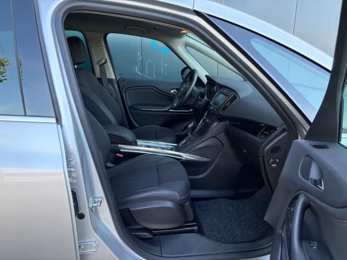 Opel Zafira Tourer *7 sitze*Automatik*SHZ*PDC*LED*