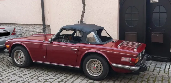 Other Triumph TR6, US-Import, carmine red